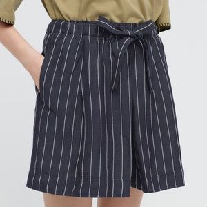 UNIQLO JW Anderson Linen-Blend Tuck Shorts in Navy Blue Size XXS